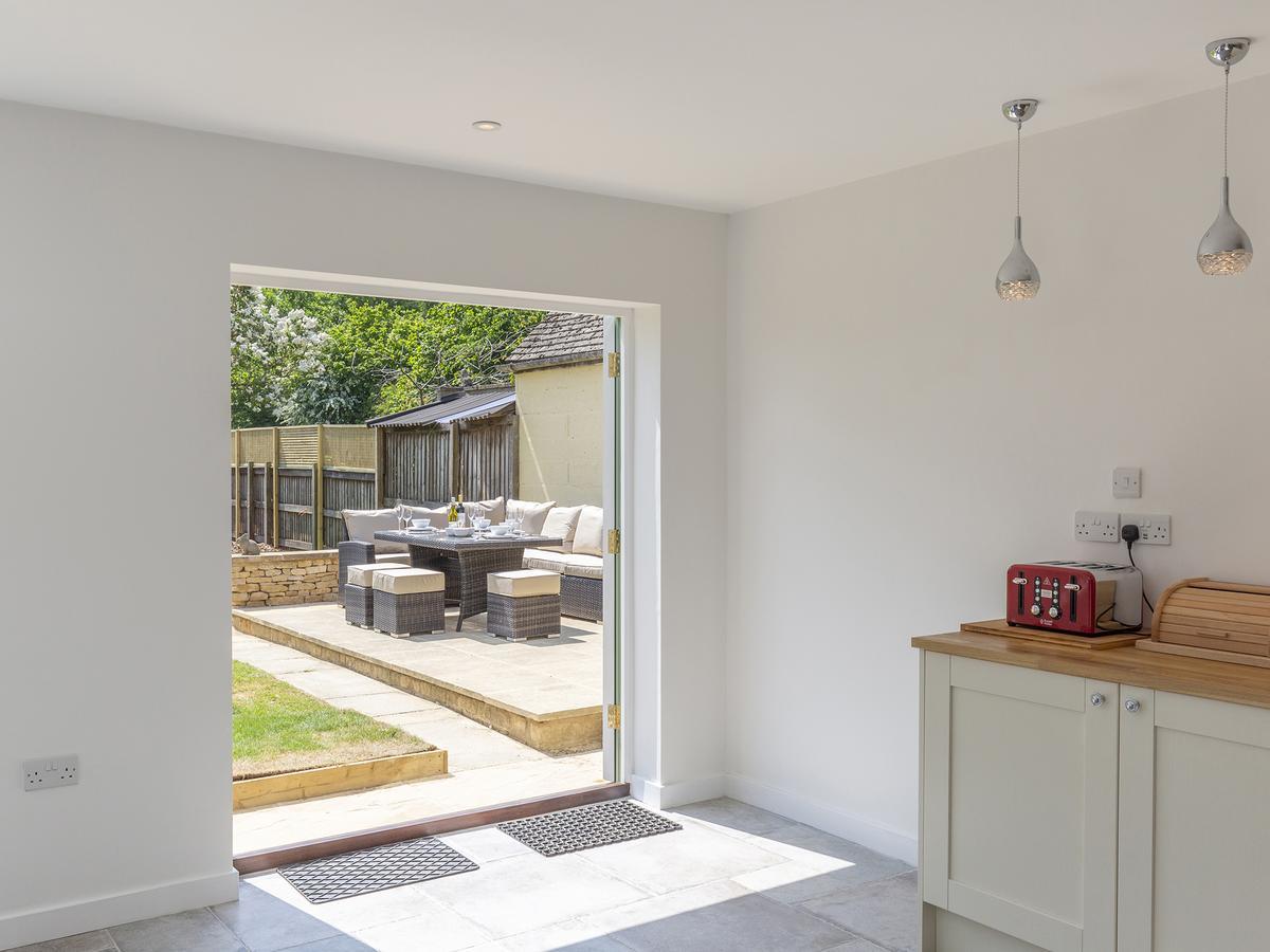 South Winds Villa Bourton-on-the-Water Exterior photo